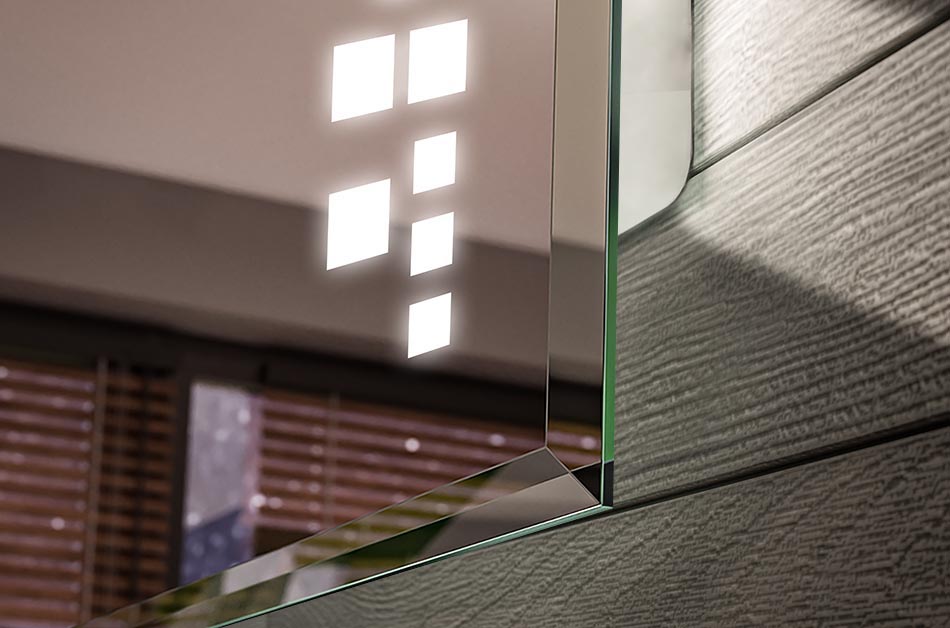 Ergonomic use of space is a priority. We offer additional glass shelves in a package with chrome handles. This will save space and keep your cosmetics easily accessible. The shelf is made of robust glass, which is resistant to mechanical damage.