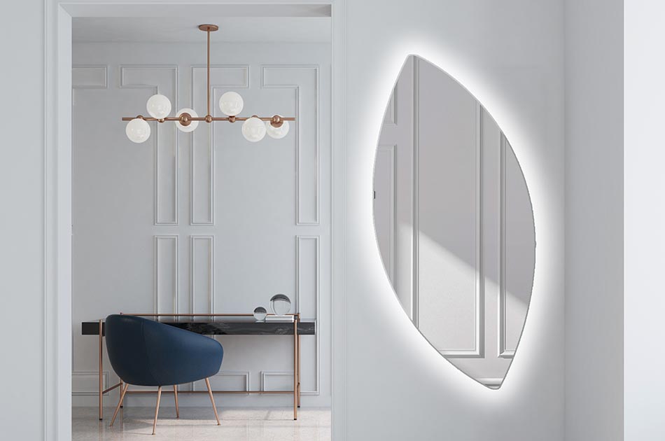 Stylish irregular mirror with premium features – illuminated mirror | ARTFORMA