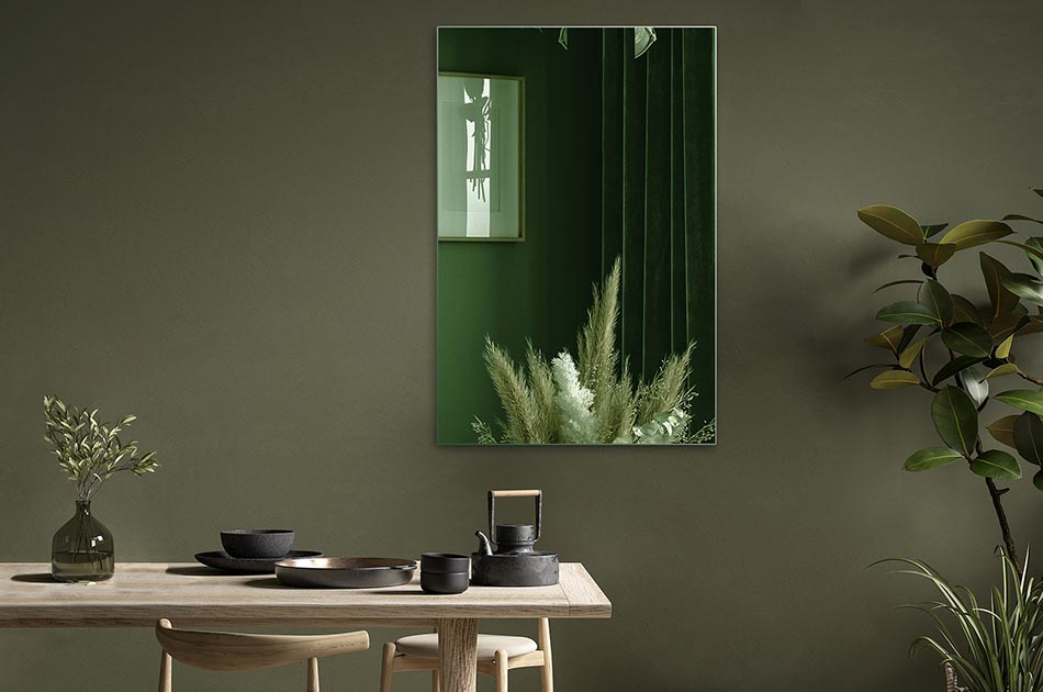 A mirror with a selectable surface colour is a functional and elegant addition that will match any interior. Choose the colour of the mirror surface to suit your individual needs and the style of the room. A variety of surface colours are available, including golden and iron gray. The mirror can be used in all rooms, such as the bathroom, bedroom, hallway or living room. Simple in terms of installation and daily maintenance.