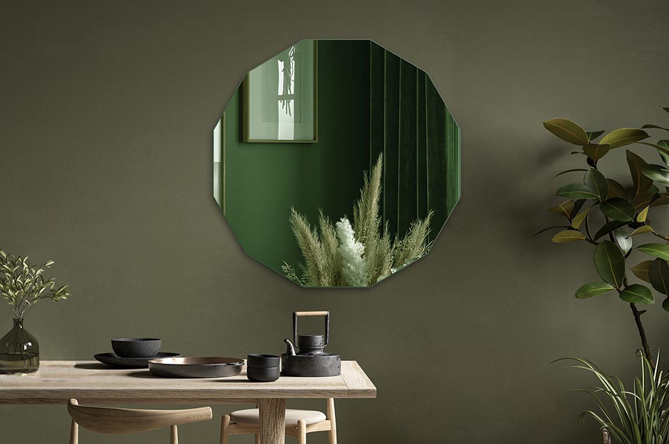 A mirror with a selectable surface colour is a functional and elegant addition that will match any interior. Choose the colour of the mirror surface to suit your individual needs and the style of the room. A variety of surface colours are available, including golden and iron gray. The mirror can be used in all rooms, such as the bathroom, bedroom, hallway or living room. Simple in terms of installation and daily maintenance.