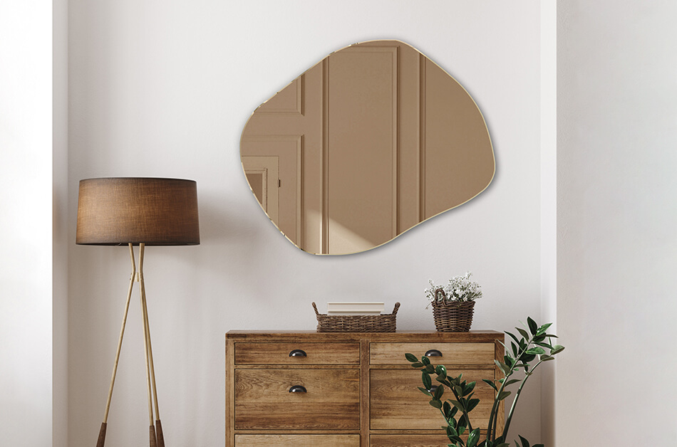 A made-to-measure mirror is the ideal solution for those who want a perfect fit. Available in a variety of sizes, our made-to-measure mirrors will add a unique touch to any interior. Choose the size you want!