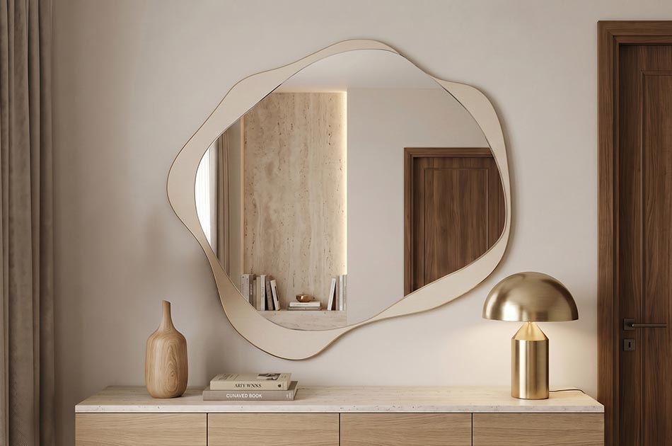 Mirror with decorative Lacobel glass