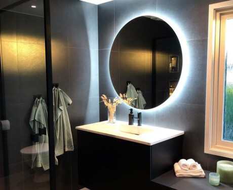 Round Backlit LED Bathroom Mirror L82
